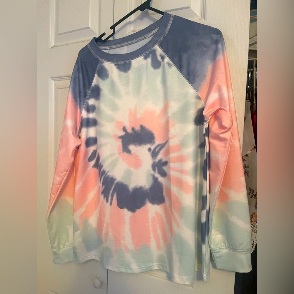 Long sleeve sweater